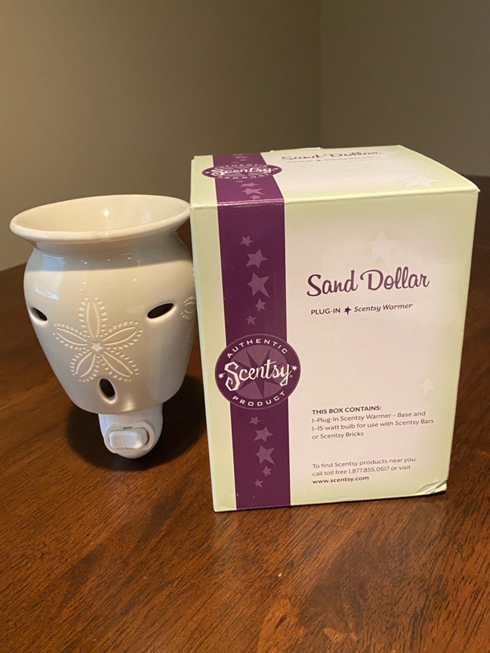 Scentsy Sand Dollar Ceramic Plug-In Warmer - RETIRED Design!